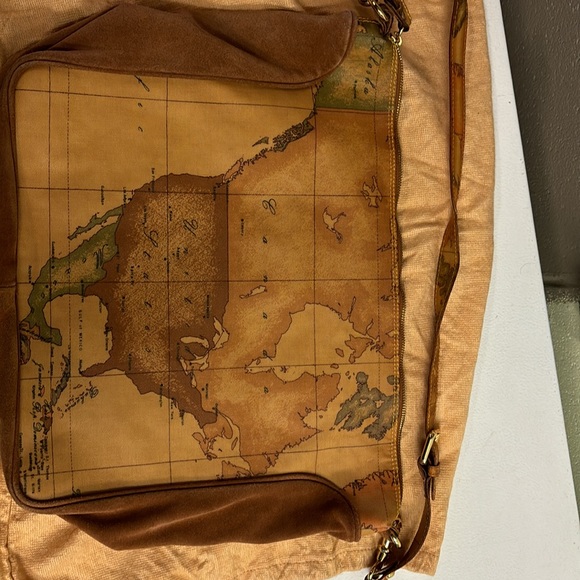 Alviero Martini Shoulder Bag (Large) - Picture 7 of 9